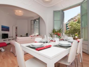 Charming Modernist Style Apartment - Apartamento en Barcelona